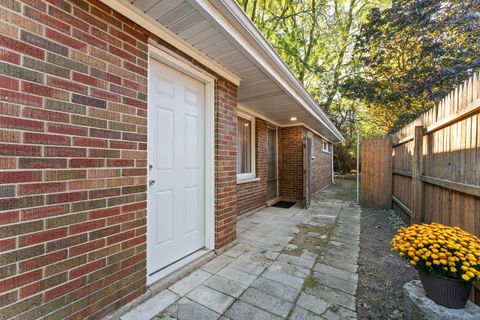 Tiny photo for 15501 Rose Drive, South Holland, IL 60473 (MLS # 12435152)