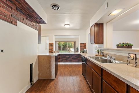 Tiny photo for 15501 Rose Drive, South Holland, IL 60473 (MLS # 12435152)