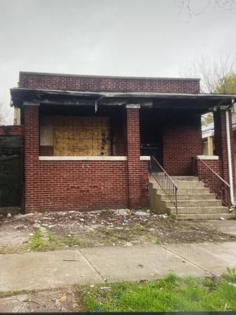 Photo of 8032 S Colfax Avenue, Chicago, IL 60617 (MLS # 12520721)