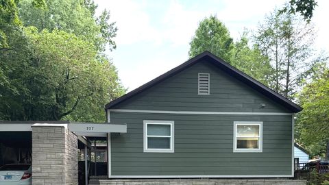 Tiny photo for 707 W Iowa Street, Urbana, IL 61801 (MLS # 12447361)
