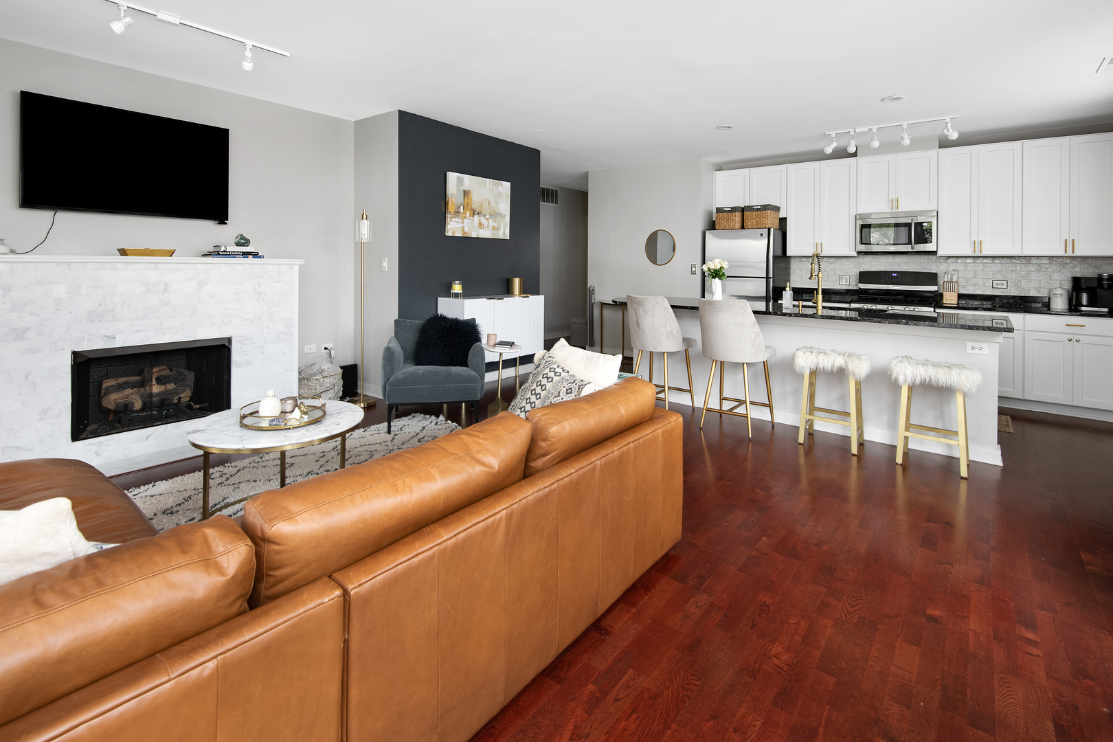 2257 W Lake Street 101