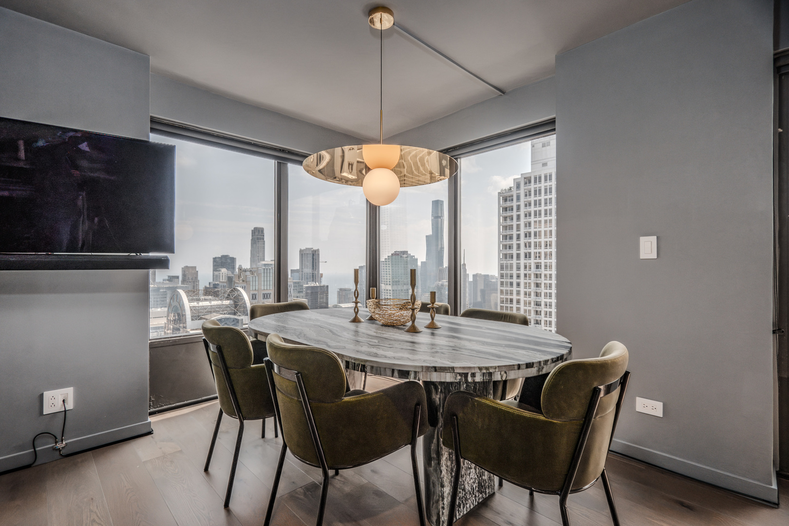30 E Huron Street 5402