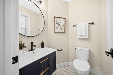 Tiny photo for 5032 S Michigan Avenue, Chicago, IL 60615 (MLS # 12548115)