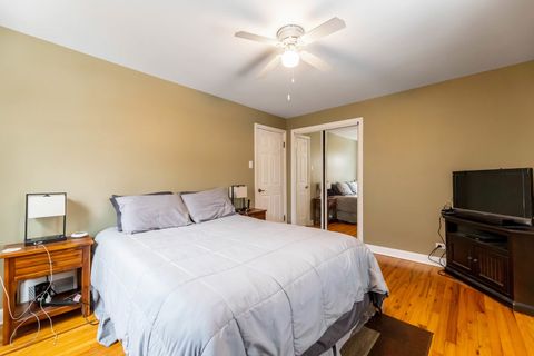 Tiny photo for 3515 Elmwood Avenue, Berwyn, IL 60402 (MLS # 12579316)