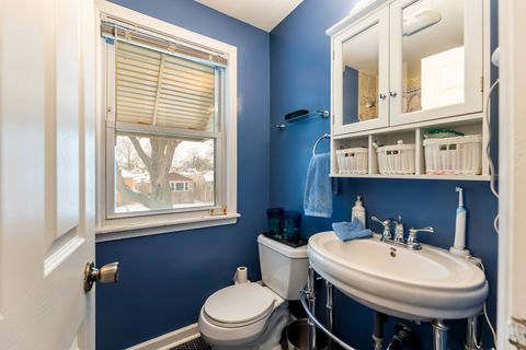 Tiny photo for 3515 Elmwood Avenue, Berwyn, IL 60402 (MLS # 12579316)