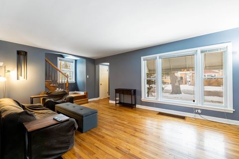 Tiny photo for 3515 Elmwood Avenue, Berwyn, IL 60402 (MLS # 12579316)