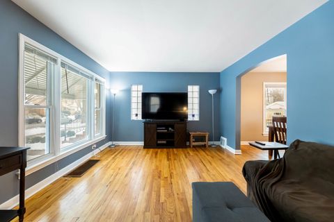 Tiny photo for 3515 Elmwood Avenue, Berwyn, IL 60402 (MLS # 12579316)