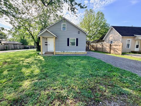Tiny photo for 1112 Ophia Street, Metropolis, IL 62960 (MLS # 12623842)