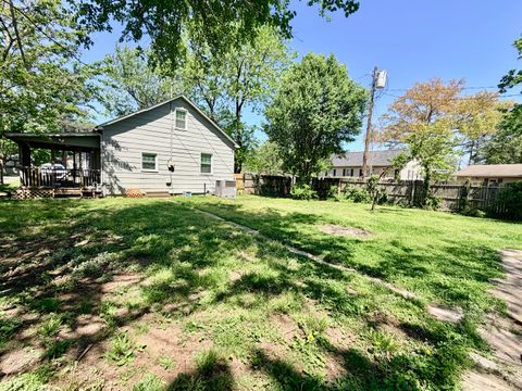 Tiny photo for 1112 Ophia Street, Metropolis, IL 62960 (MLS # 12623842)