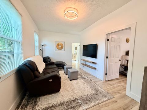 Tiny photo for 1112 Ophia Street, Metropolis, IL 62960 (MLS # 12623842)