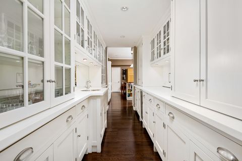 Tiny photo for Chicago, IL 60610 (MLS # 12589246)