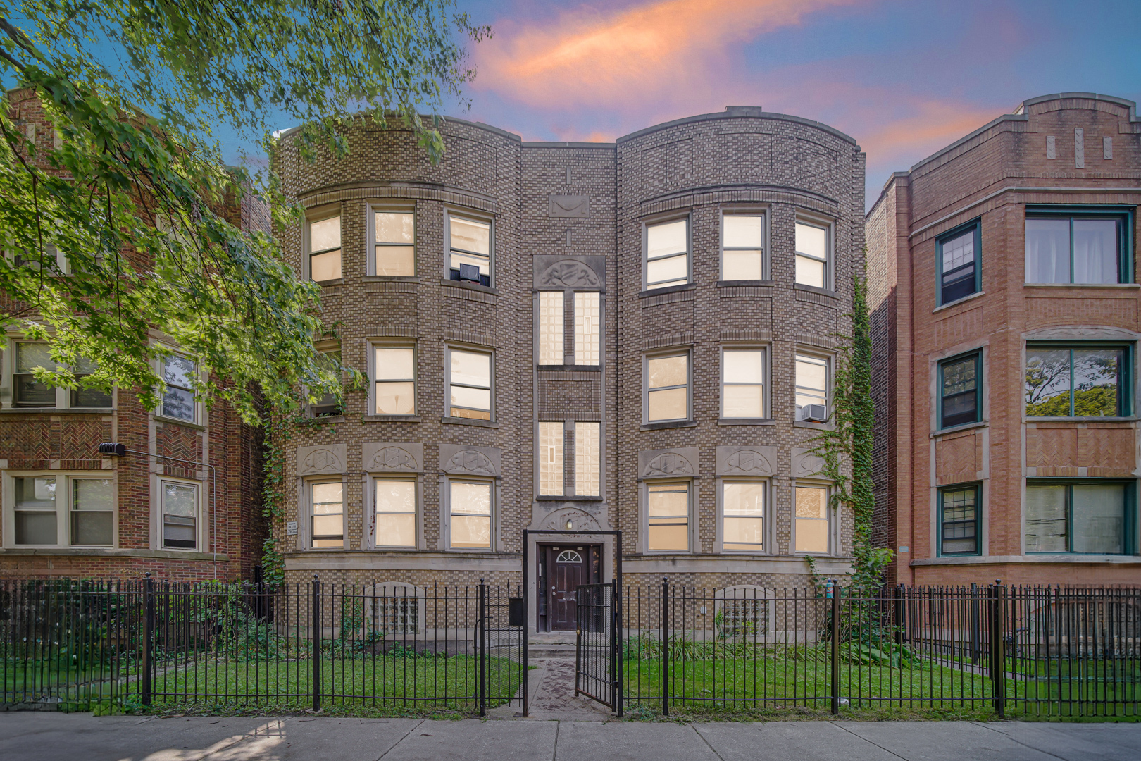 8142-8146 S Maryland Avenue