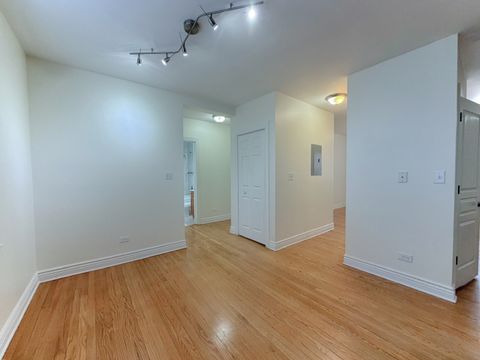 Tiny photo for 2516 W Hollywood Avenue #1, Chicago, IL 60659 (MLS # 12570647)