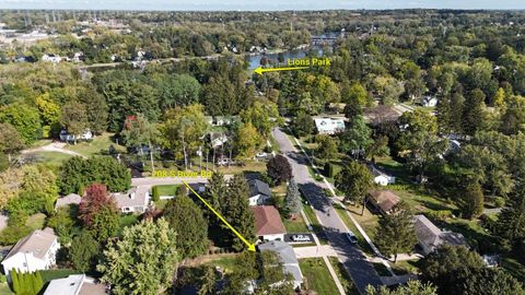 Tiny photo for 208 S River Road, Fox River Grove, IL 60021 (MLS # 12492170)