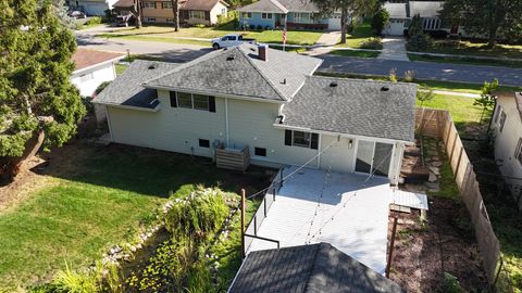Tiny photo for 208 S River Road, Fox River Grove, IL 60021 (MLS # 12492170)