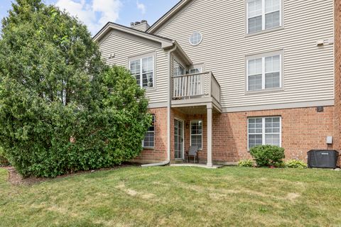 Tiny photo for 100 White Oak Court #1, Schaumburg, IL 60195 (MLS # 12514025)