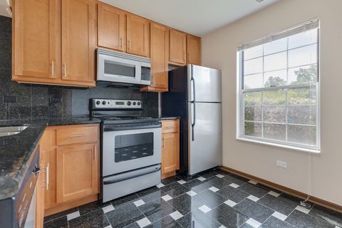 Tiny photo for 100 White Oak Court #1, Schaumburg, IL 60195 (MLS # 12514025)