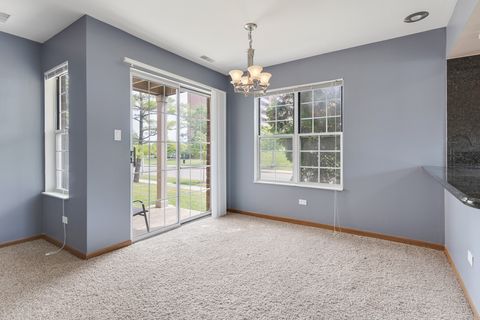 Tiny photo for 100 White Oak Court #1, Schaumburg, IL 60195 (MLS # 12514025)