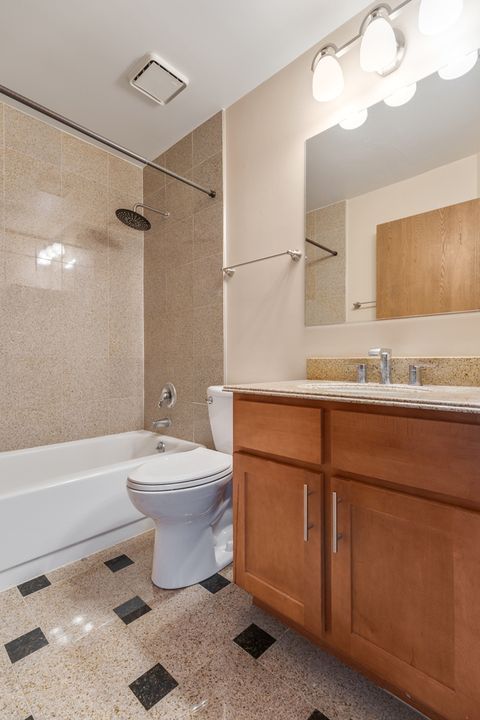 Tiny photo for 100 White Oak Court #1, Schaumburg, IL 60195 (MLS # 12514025)