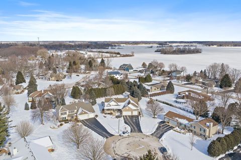 Tiny photo for 560 Ellen Court, Woodstock, IL 60098 (MLS # 12556328)