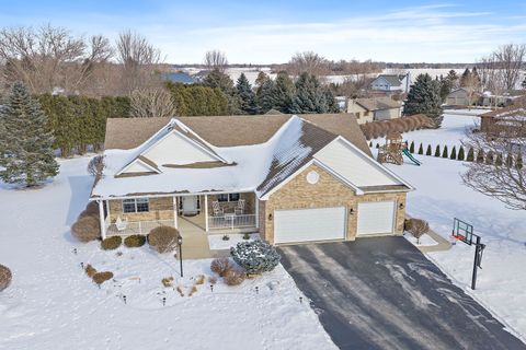 Tiny photo for 560 Ellen Court, Woodstock, IL 60098 (MLS # 12556328)