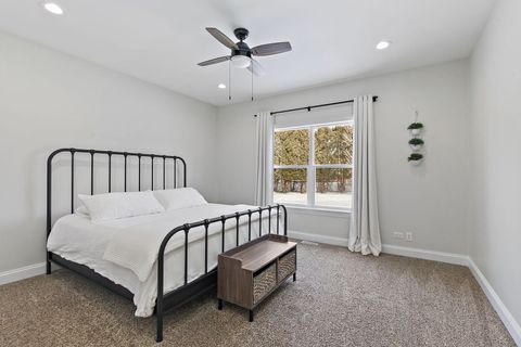 Tiny photo for 560 Ellen Court, Woodstock, IL 60098 (MLS # 12556328)