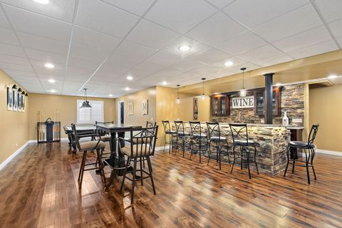 Tiny photo for 560 Ellen Court, Woodstock, IL 60098 (MLS # 12556328)