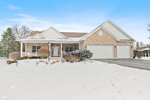 Photo of 560 Ellen Court, Woodstock, IL 60098 (MLS # 12556328)