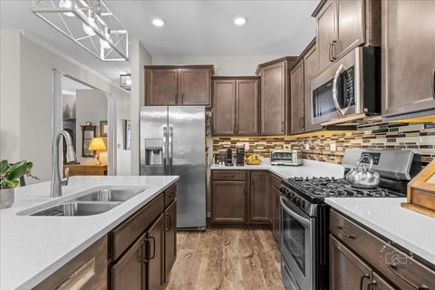 Tiny photo for 320 Sussex Lane, North Aurora, IL 60542 (MLS # 12561010)