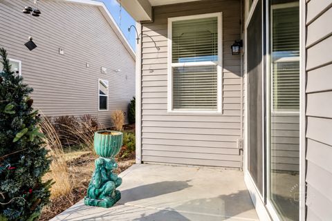 Tiny photo for 320 Sussex Lane, North Aurora, IL 60542 (MLS # 12561010)