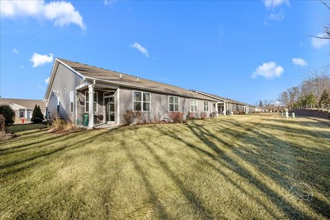 Tiny photo for 320 Sussex Lane, North Aurora, IL 60542 (MLS # 12561010)