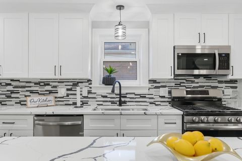 Tiny photo for 9423 S Sangamon Street, Chicago, IL 60620 (MLS # 12507819)