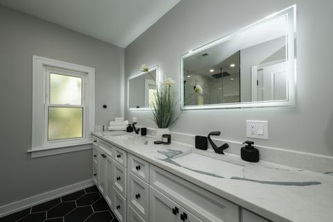 Tiny photo for 9423 S Sangamon Street, Chicago, IL 60620 (MLS # 12507819)