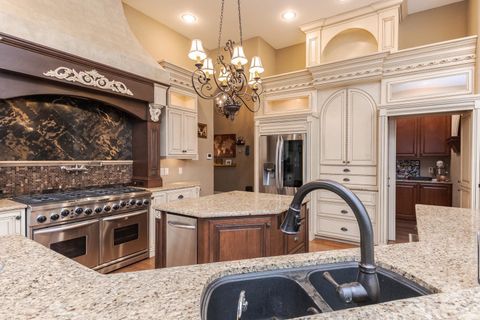 Tiny photo for 47 Stonebrook Court, Bloomington, IL 61704 (MLS # 12500271)