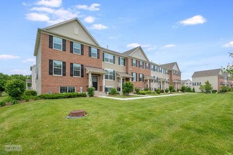 Photo of 173 Lakeshore Drive, Oswego, IL 60543 (MLS # 12368044) Photo of 173 Lakeshore Drive, Oswego, IL 60543 (MLS # 12368044)