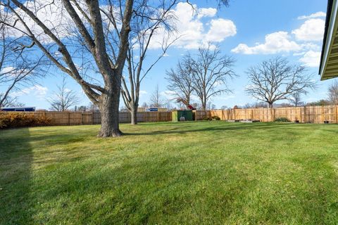 Tiny photo for 6812 Wainwright Drive, Woodridge, IL 60517 (MLS # 12515949)