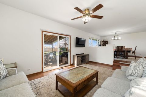 Tiny photo for 6812 Wainwright Drive, Woodridge, IL 60517 (MLS # 12515949)