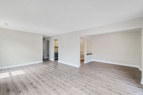 Tiny photo for 1808 Fayette Walk Walk #H, Hoffman Estates, IL 60194 (MLS # 12465414)