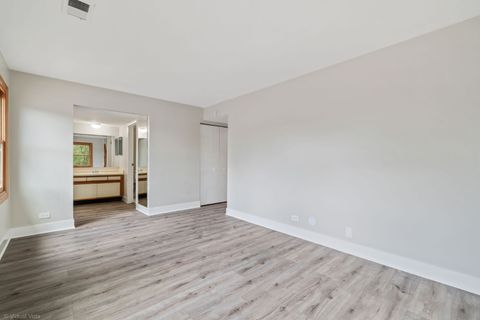 Tiny photo for 1808 Fayette Walk Walk #H, Hoffman Estates, IL 60194 (MLS # 12465414)