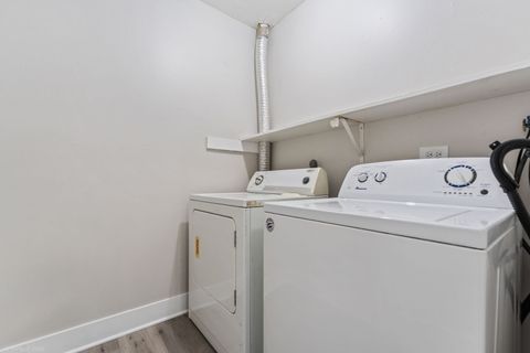 Tiny photo for 1808 Fayette Walk Walk #H, Hoffman Estates, IL 60194 (MLS # 12465414)