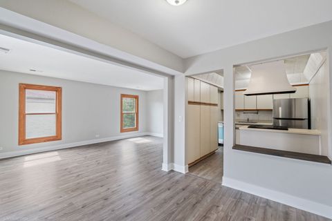 Tiny photo for 1808 Fayette Walk Walk #H, Hoffman Estates, IL 60194 (MLS # 12465414)