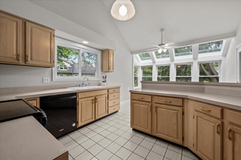 Tiny photo for 352 Satinwood Court N, Buffalo Grove, IL 60089 (MLS # 12714706)