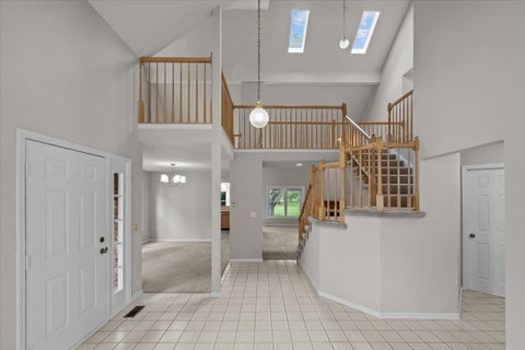Tiny photo for 352 Satinwood Court N, Buffalo Grove, IL 60089 (MLS # 12714706)