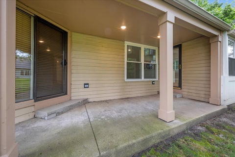 Tiny photo for 352 Satinwood Court N, Buffalo Grove, IL 60089 (MLS # 12714706)