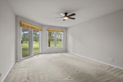 Tiny photo for 352 Satinwood Court N, Buffalo Grove, IL 60089 (MLS # 12714706)