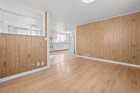 Tiny photo for 3203 MONTROSE Avenue, Rockford, IL 61101 (MLS # 12557461)