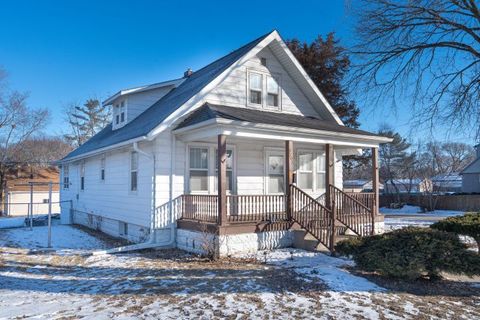 Tiny photo for 3203 MONTROSE Avenue, Rockford, IL 61101 (MLS # 12557461)