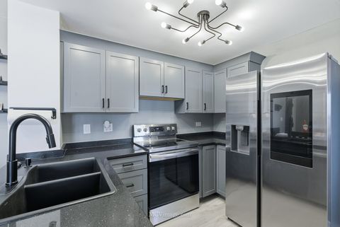 Tiny photo for 5400 Walnut Avenue #208, Downers Grove, IL 60515 (MLS # 12520565)