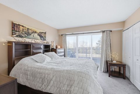 Tiny photo for 5400 Walnut Avenue #208, Downers Grove, IL 60515 (MLS # 12520565)