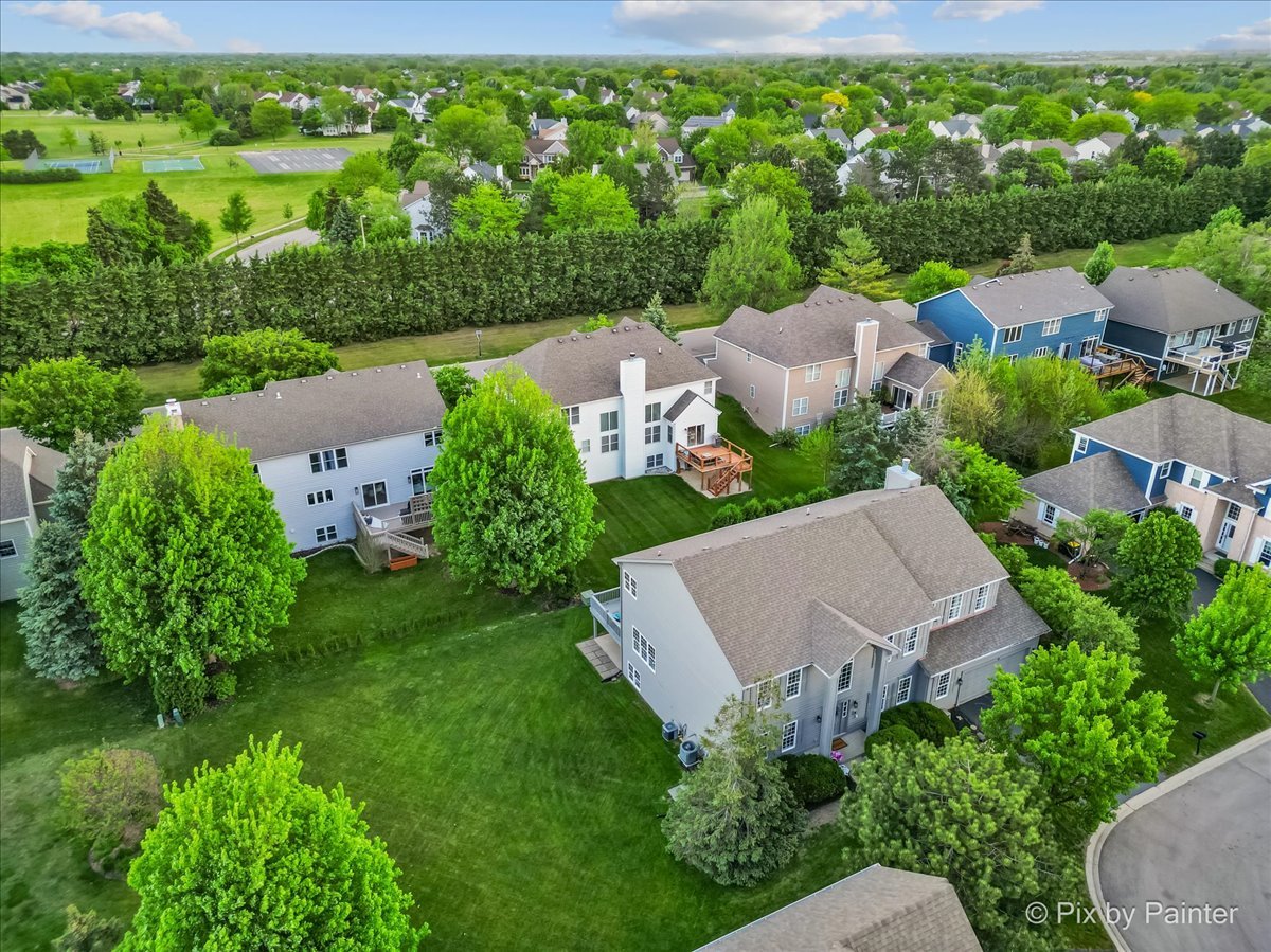 9 Laurel Valley Court